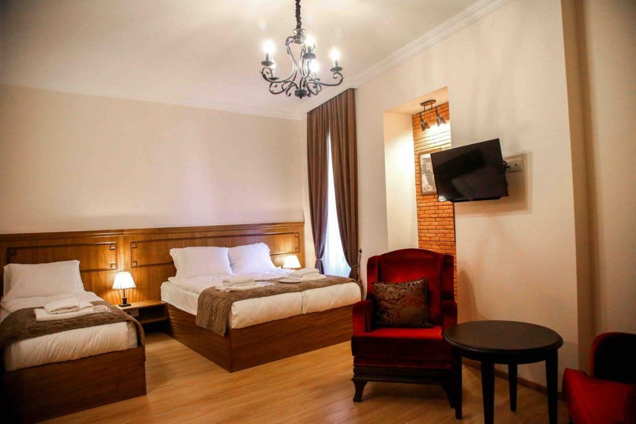 B&B Rooms Tbilisi Bagian luar foto