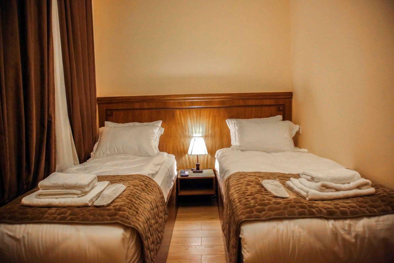 B&B Rooms Tbilisi Bagian luar foto