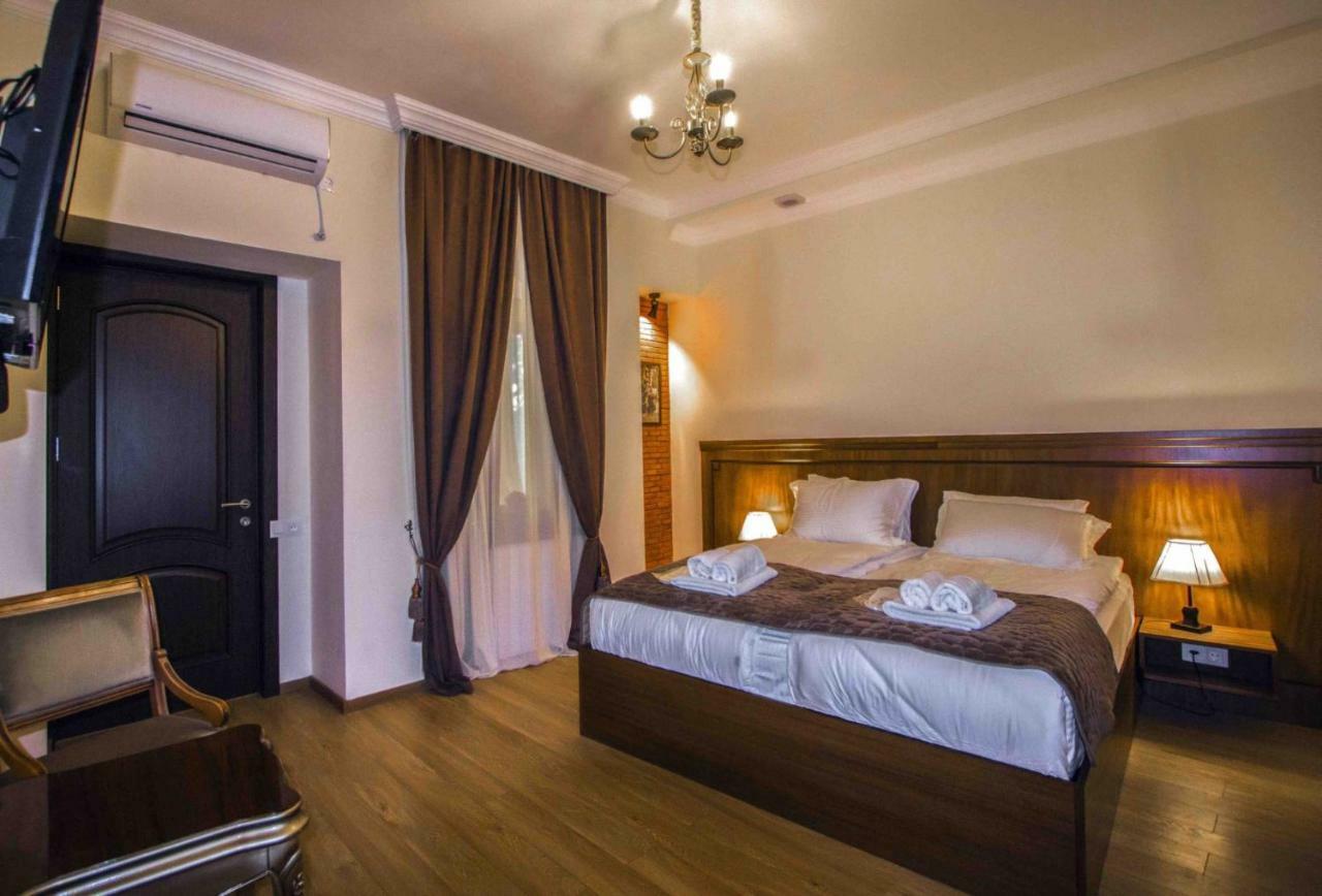 B&B Rooms Tbilisi Bagian luar foto